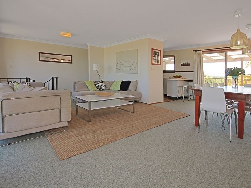 7 Jones Avenue, Mollymook NSW 2539