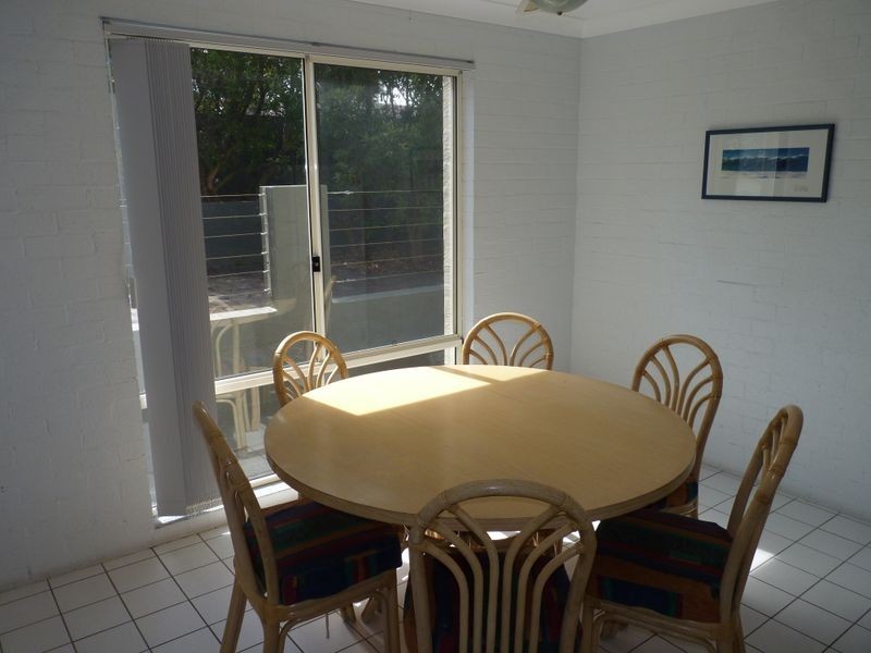 1/77 Clyde Street, Mollymook NSW 2539