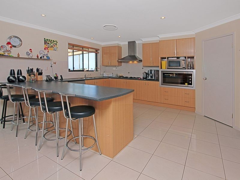 86 Golden Wattle Drive, Ulladulla NSW 2539