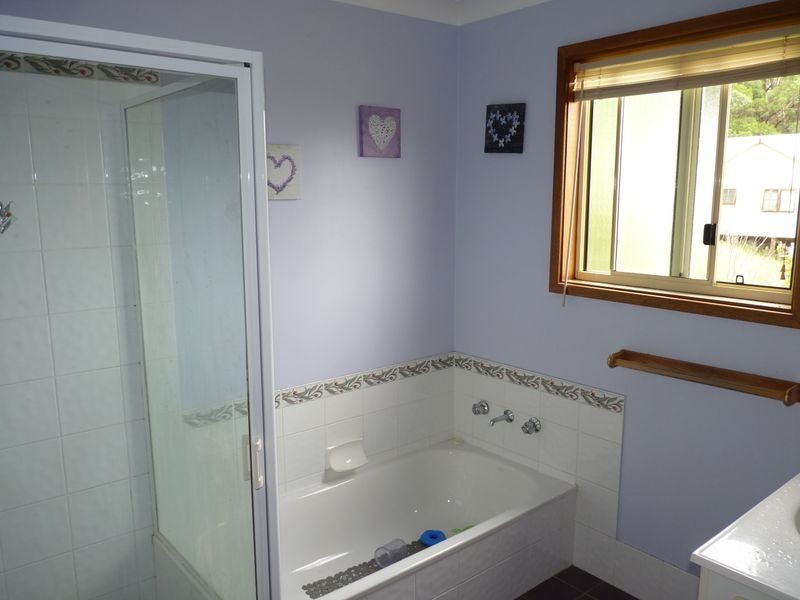 6 Huntingdale Drive, Mollymook NSW 2539