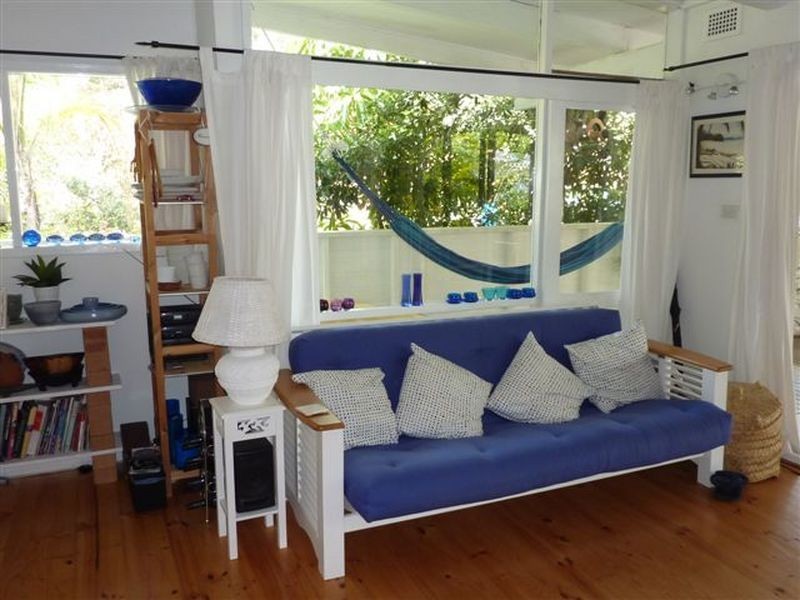 1A Carroll Ave, Mollymook NSW 2539