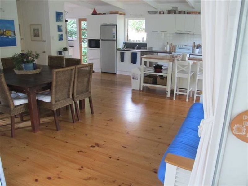 1A Carroll Ave, Mollymook NSW 2539