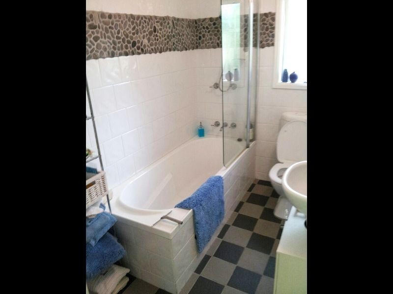1A Carroll Ave, Mollymook NSW 2539