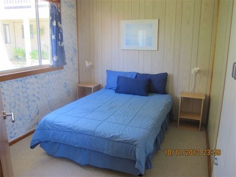 7 Surfers Ave, Narrawallee NSW 2539