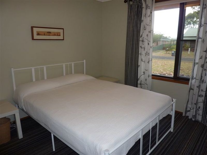 29 Normandy St, Narrawallee NSW 2539