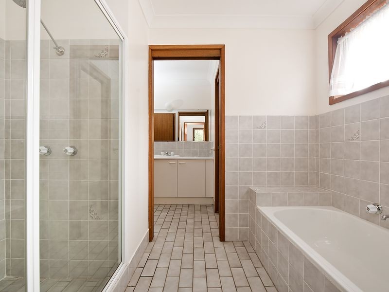 2/5 Augusta Place, Mollymook NSW 2539