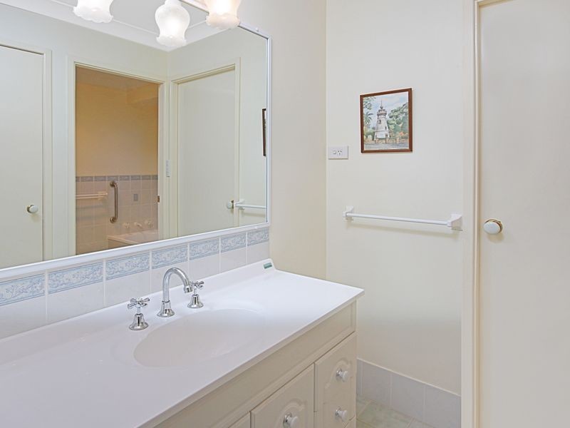 3 Valley Drive, Mollymook NSW 2539