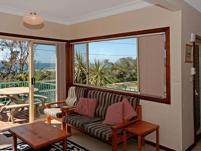 71 Mitchell Pde, Mollymook NSW 2539