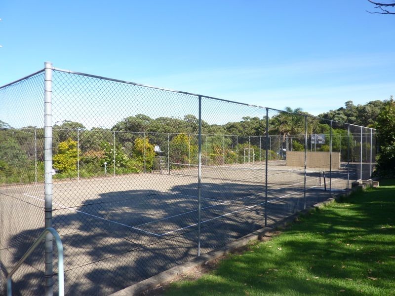 300 Kings Point Drive, Kings Point NSW 2539