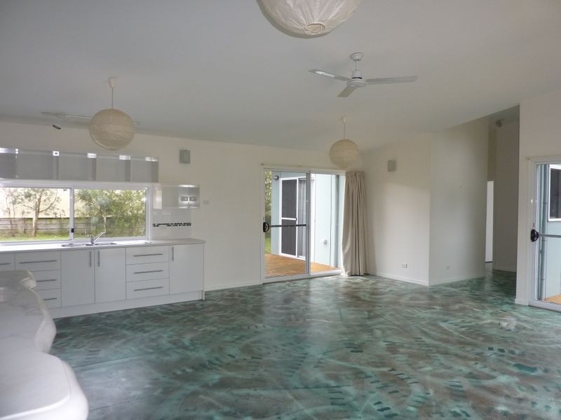 15 Boomer Crescent, Kioloa NSW 2539