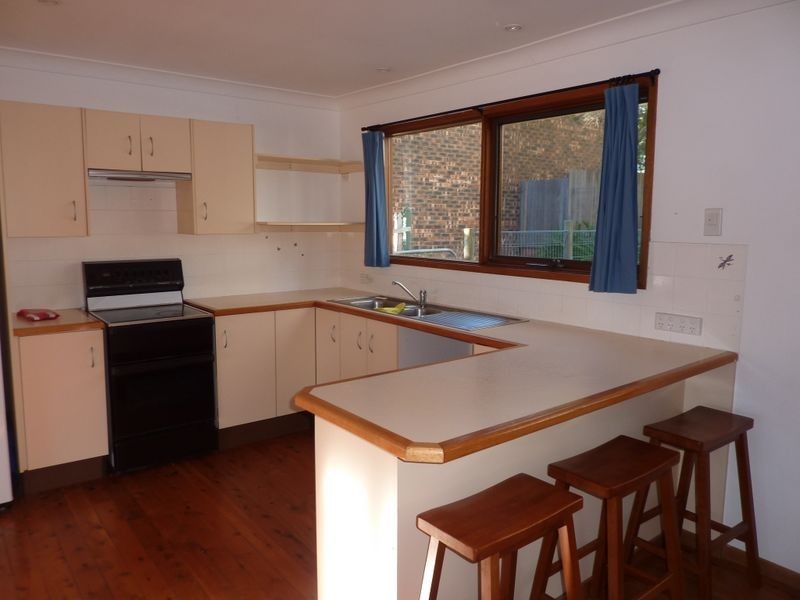 33 Edward Avenue, Kings Point NSW 2539