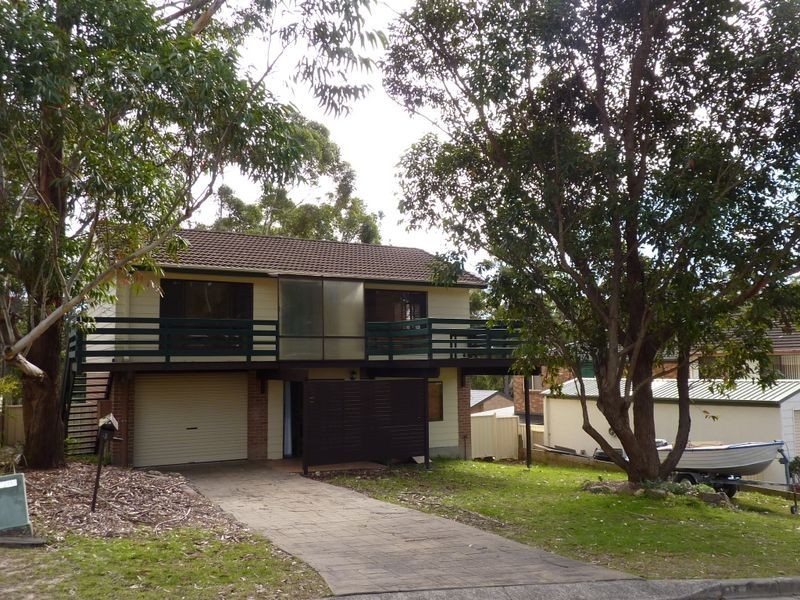 4 Capricorn Avenue, Narrawallee NSW 2539
