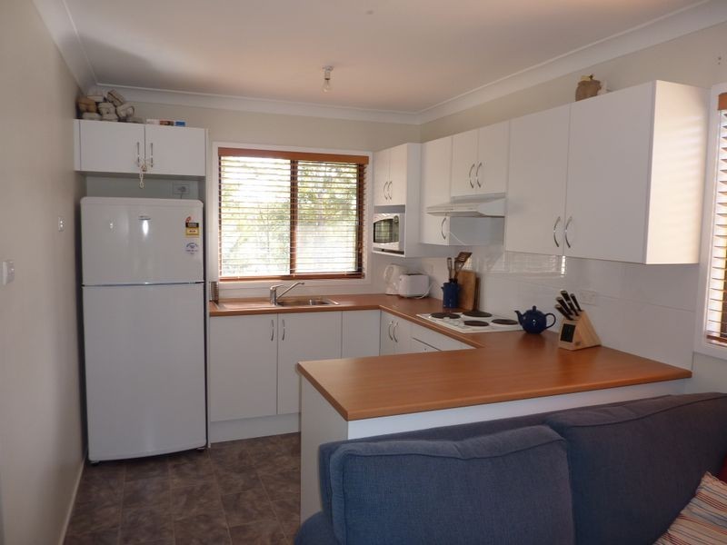 4 Capricorn Avenue, Narrawallee NSW 2539