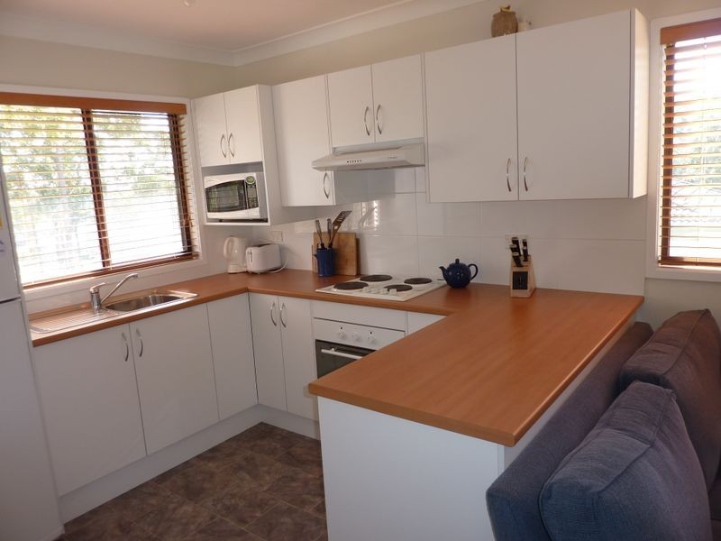 4 Capricorn Avenue, Narrawallee NSW 2539