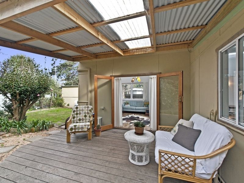 5 Commonwealth Avenue, Burrill Lake NSW 2539