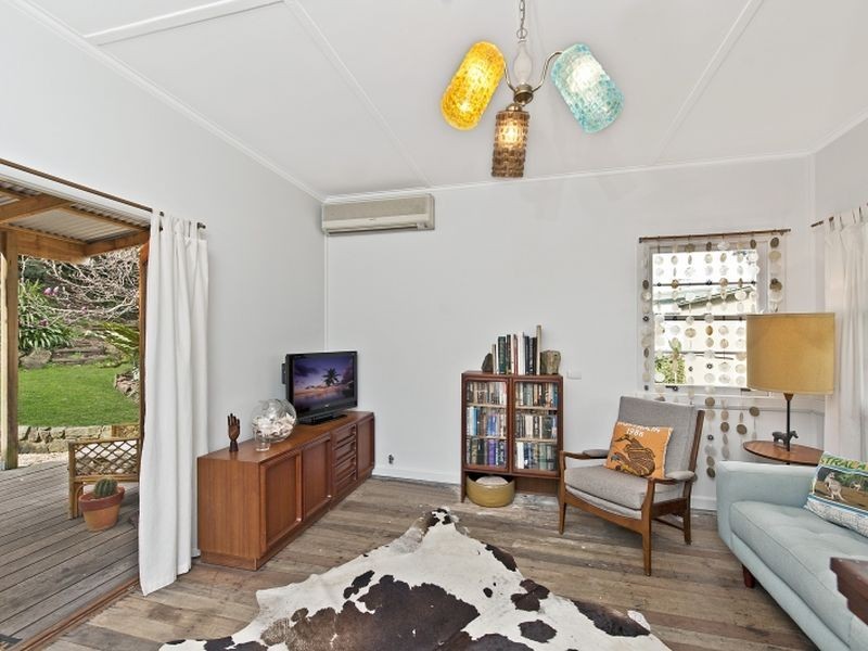 5 Commonwealth Avenue, Burrill Lake NSW 2539