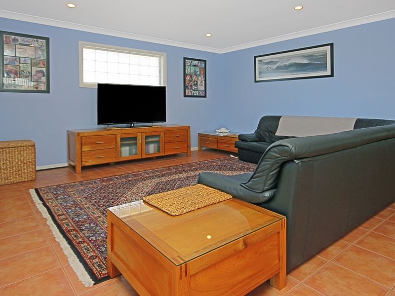 11 Springfield Drive, Mollymook NSW 2539