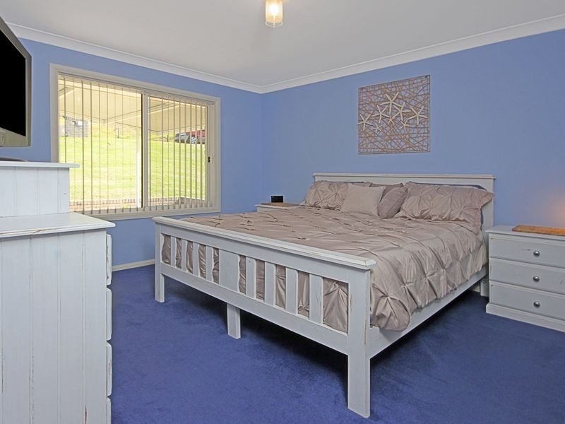 11 Springfield Drive, Mollymook NSW 2539