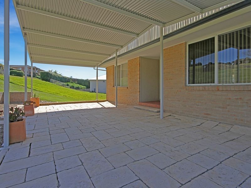 11 Springfield Drive, Mollymook NSW 2539