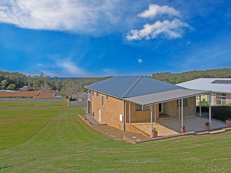 11 Springfield Drive, Mollymook NSW 2539