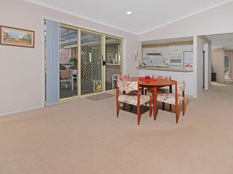 77 Donlan Road, Mollymook NSW 2539