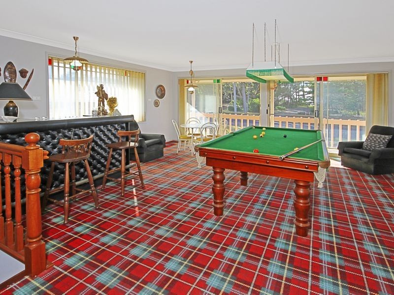 77 Donlan Road, Mollymook NSW 2539