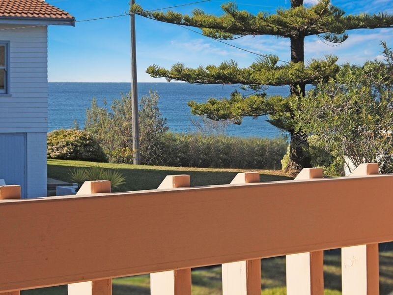 77 Donlan Road, Mollymook NSW 2539