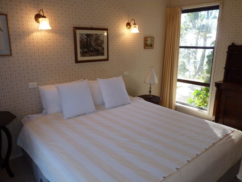 28 Tallwood Avenue, Narrawallee NSW 2539