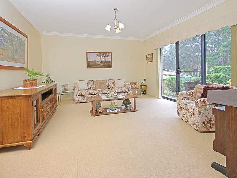 11 Clifford Close, Mollymook NSW 2539