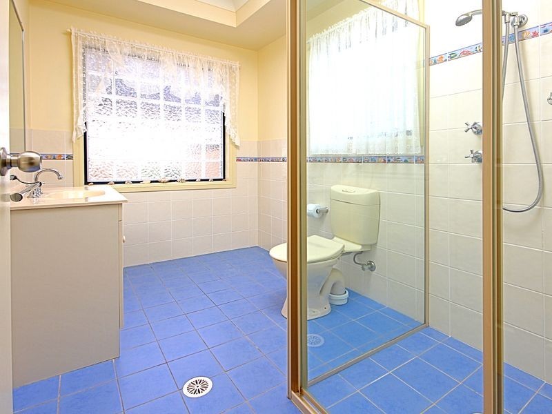 11 Clifford Close, Mollymook NSW 2539