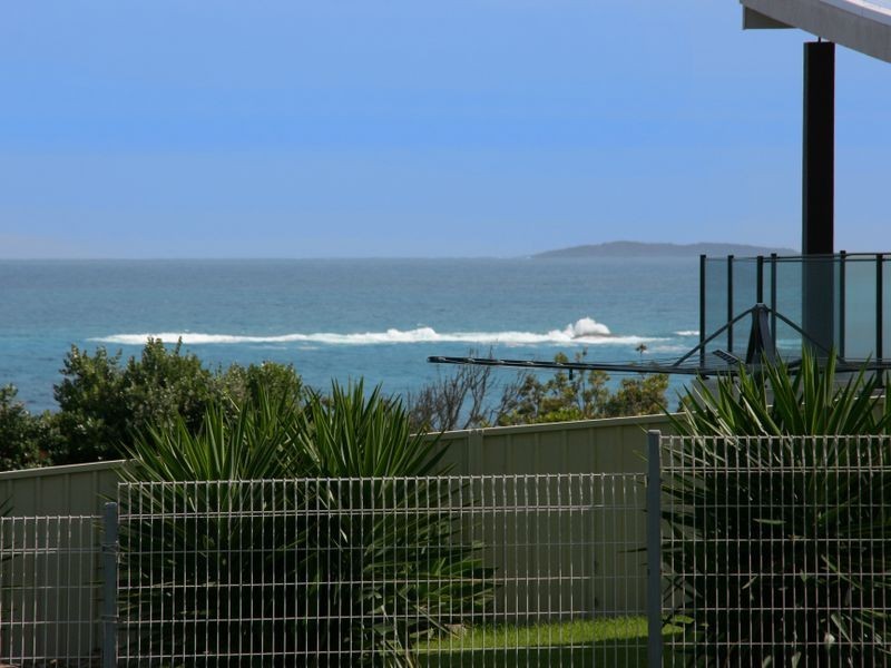 2 Rennies Beach Close, Ulladulla NSW 2539