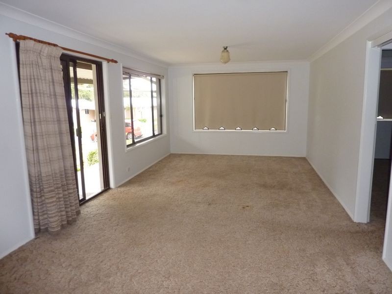 31 Lockhart Ave, Mollymook NSW 2539