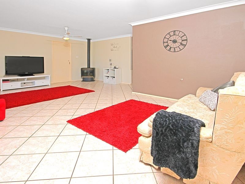 28 Combe Drive, Mollymook NSW 2539