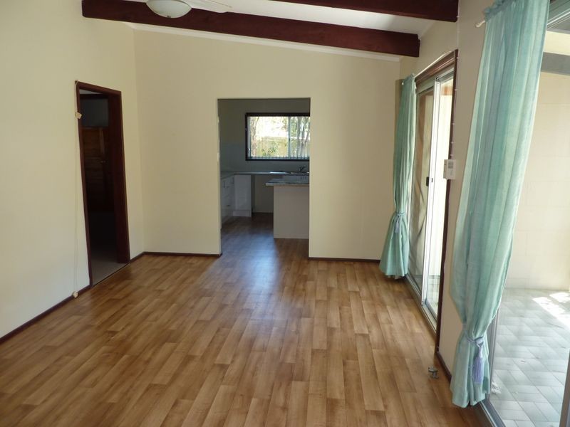 4 Thistleton Dr, Burrill Lake NSW 2539