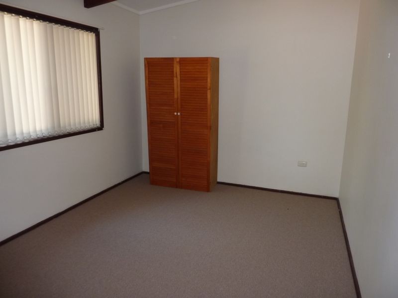 4 Thistleton Dr, Burrill Lake NSW 2539