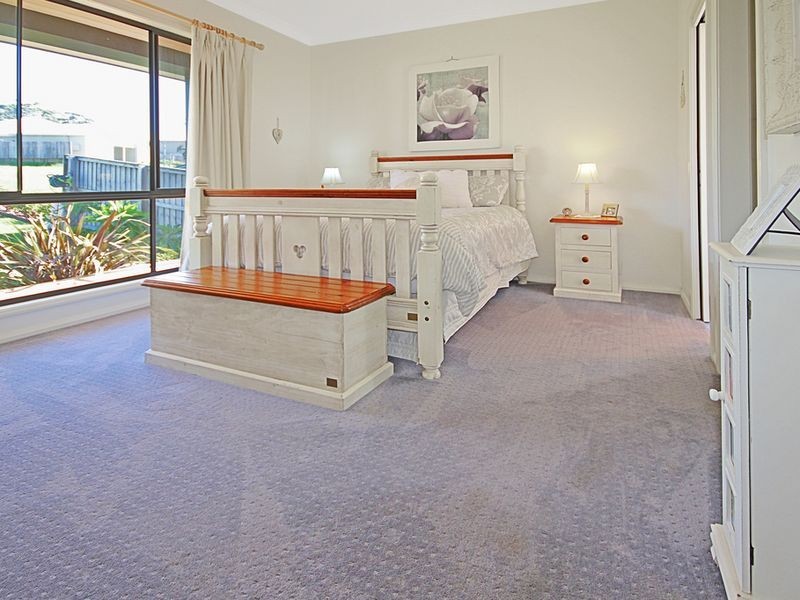 17 Bada Crescent, Burrill Lake NSW 2539