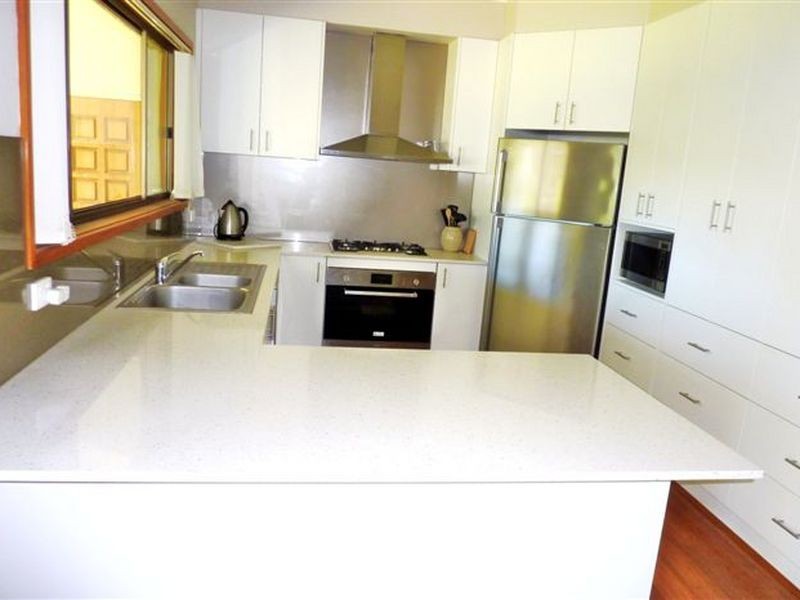 13 Bond Pl, Mollymook NSW 2539