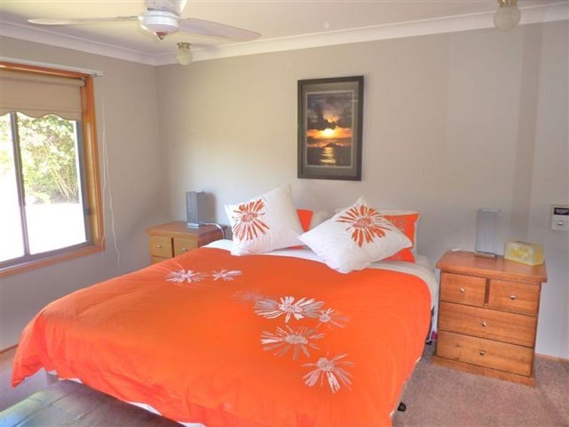 13 Bond Pl, Mollymook NSW 2539