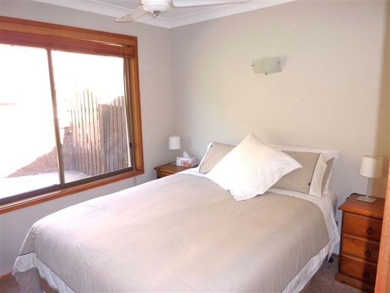 13 Bond Pl, Mollymook NSW 2539