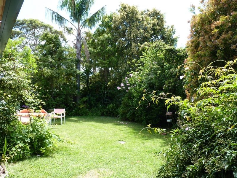 11 Venus Avenue, Lake Tabourie NSW 2539