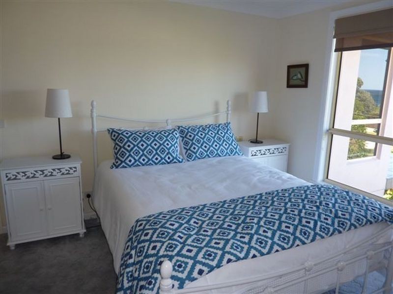 58 Seaview St, Mollymook NSW 2539