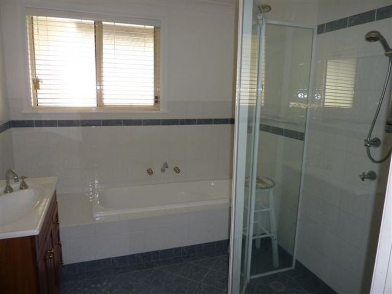 58 Seaview St, Mollymook NSW 2539