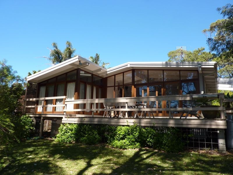 106 Bannister Head Rd, Mollymook NSW 2539