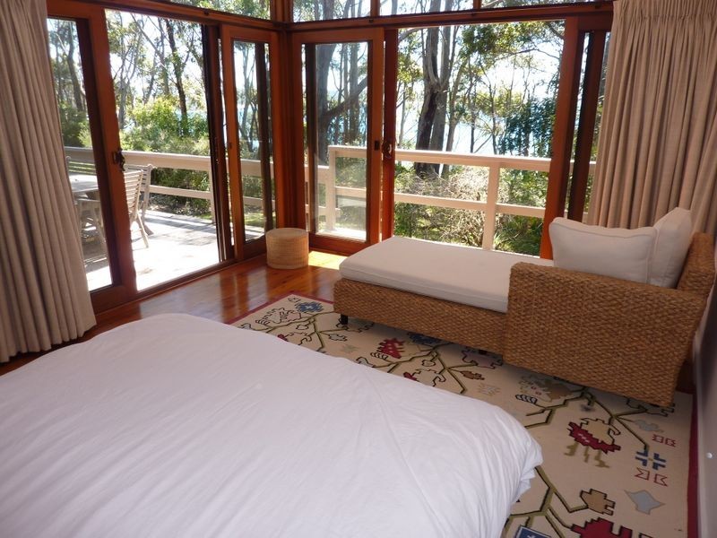 106 Bannister Head Rd, Mollymook NSW 2539