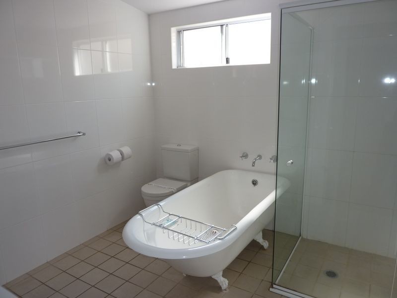 106 Bannister Head Rd, Mollymook NSW 2539