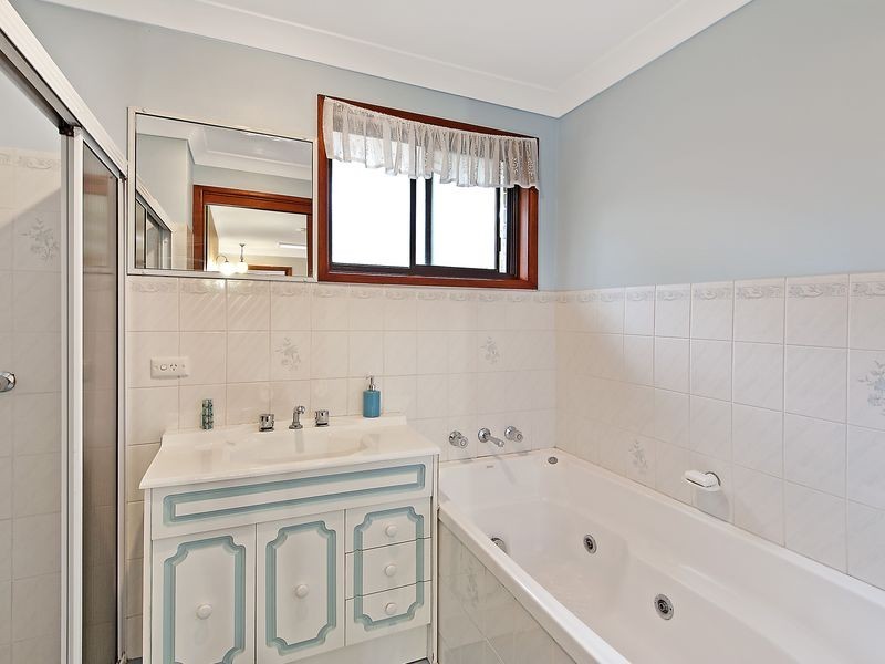 31 Wyoming Avenue, Burrill Lake NSW 2539