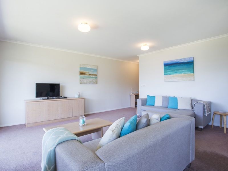 8/1A Mitchell Pde, Mollymook NSW 2539