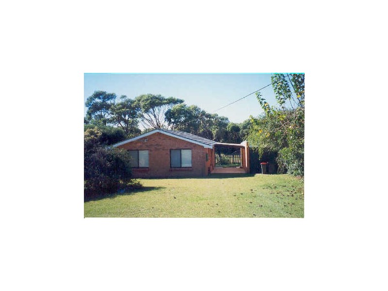 10 Princes Highway, Burrill Lake NSW 2539