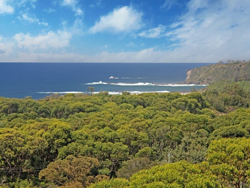 13 Canberra Crescent, Burrill Lake NSW 2539
