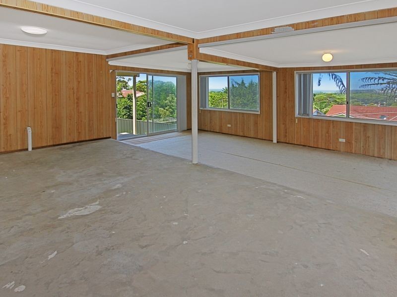 13 Canberra Crescent, Burrill Lake NSW 2539
